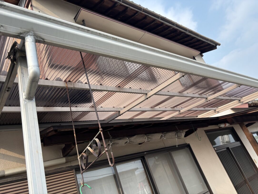 多治見市　Ｕ様邸　雀口板金取り付け　波板交換工事｜愛知・岐阜で屋根工事・修理・リフォームは一宮市のエスジーコンストラクション｜火災保険対応｜工事後毎年１年点検無料