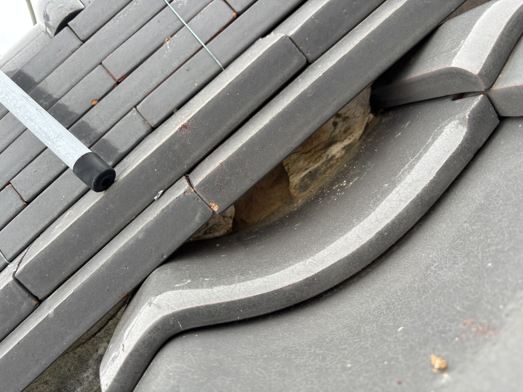 一宮市　Ｋ様邸　屋根瓦漆喰左官工事｜愛知・岐阜で屋根工事・修理・リフォームは一宮市のエスジーコンストラクション｜火災保険対応｜工事後毎年１年点検無料