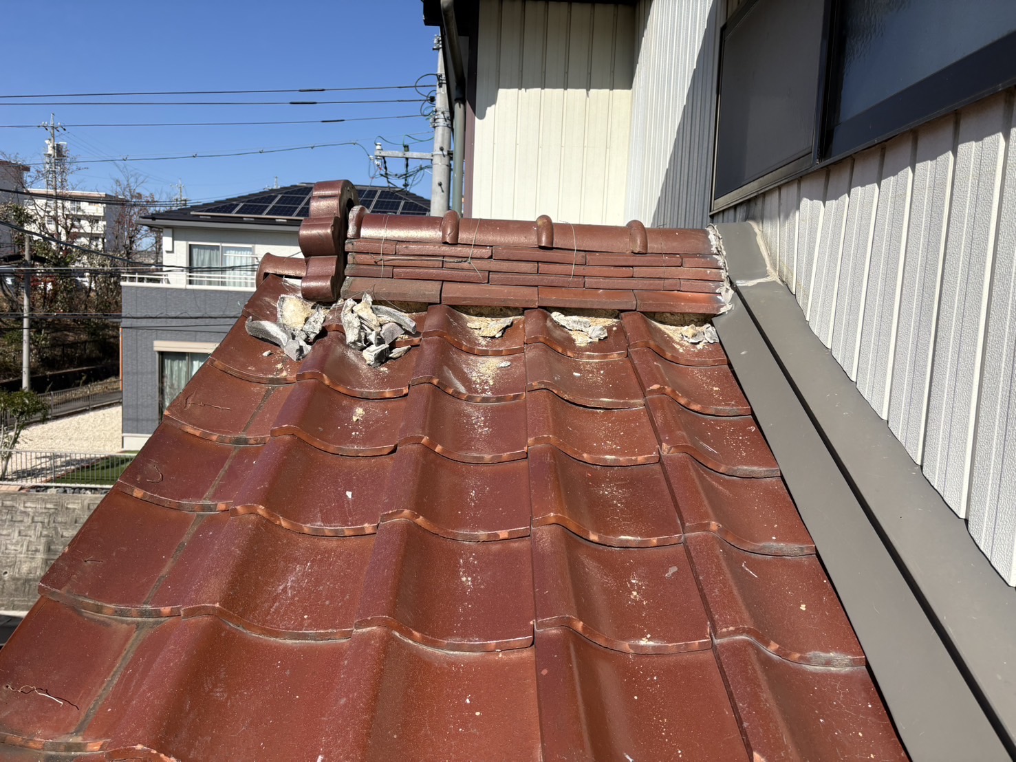 春日井市　T様邸　　棟部漆喰左官工事｜愛知・岐阜で屋根工事・修理・リフォームは一宮市のエスジーコンストラクション｜火災保険対応｜工事後毎年１年点検無料