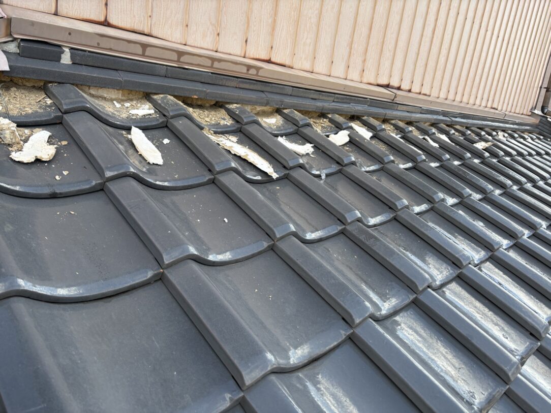 一宮市　Ｋ様邸　屋根瓦漆喰左官工事｜愛知・岐阜で屋根工事・修理・リフォームは一宮市のエスジーコンストラクション｜火災保険対応｜工事後毎年１年点検無料