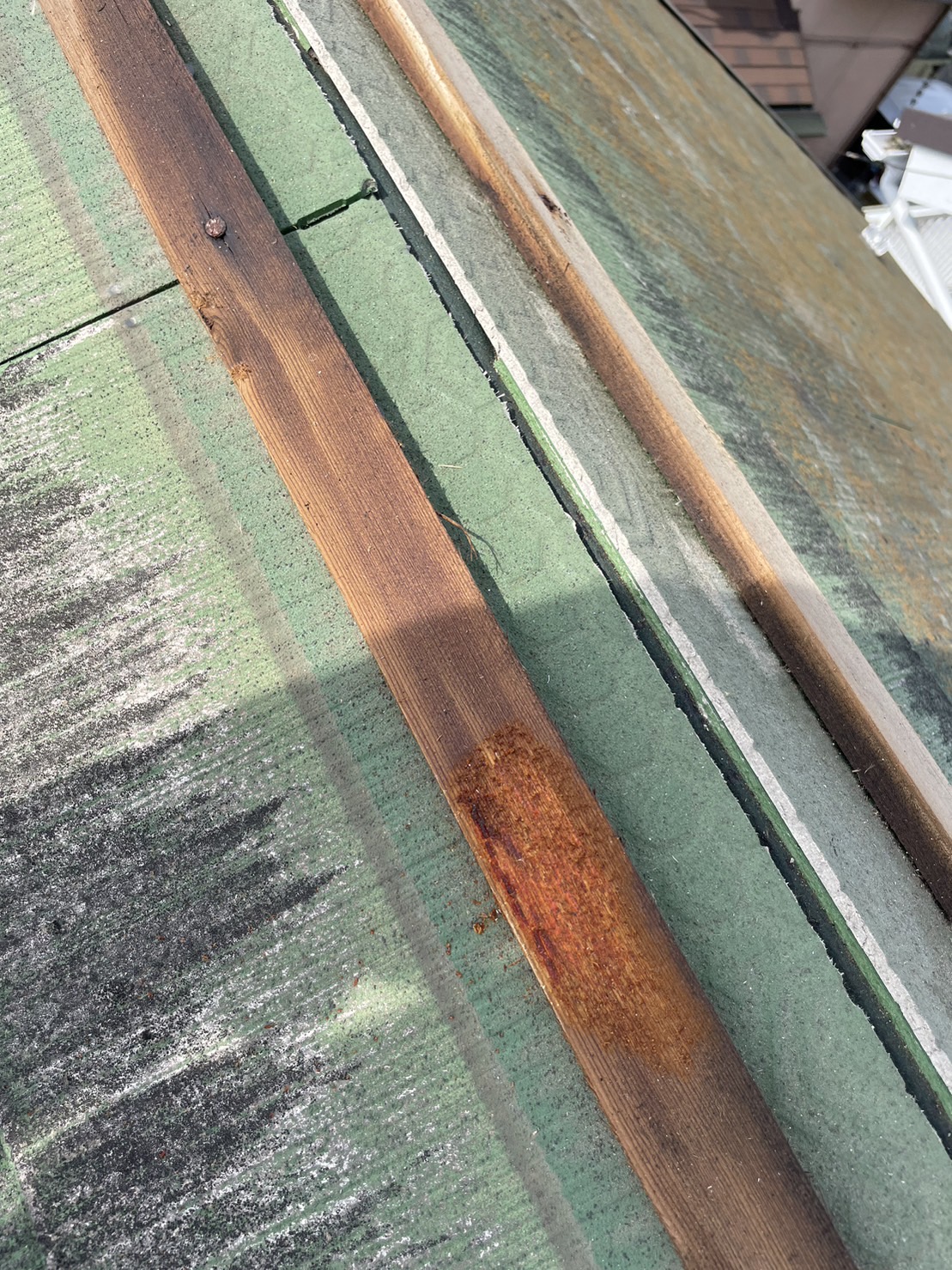 稲沢市　Ｉ様邸　　　スレート屋根　　　　貫板交換工事｜愛知・岐阜で屋根工事・修理・リフォームは一宮市のエスジーコンストラクション｜火災保険対応｜工事後毎年１年点検無料