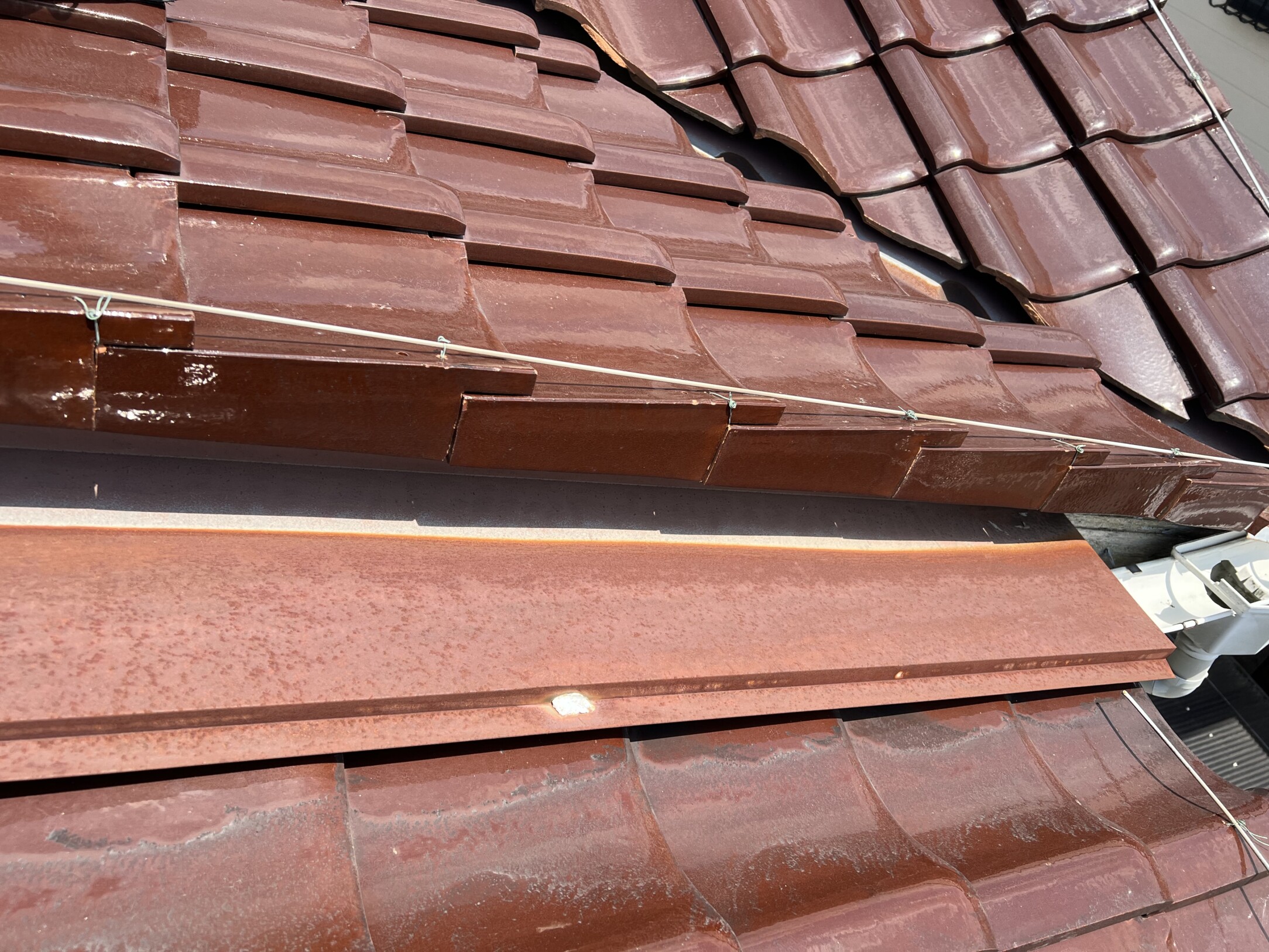 津島市　O様邸　　　瓦屋根漆喰左官工事　一部板金塗装｜愛知・岐阜で屋根工事・修理・リフォームは一宮市のエスジーコンストラクション｜火災保険対応｜工事後毎年１年点検無料