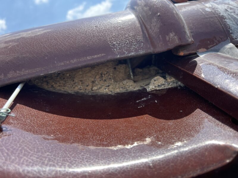 津島市　O様邸　　　瓦屋根漆喰左官工事　一部板金塗装