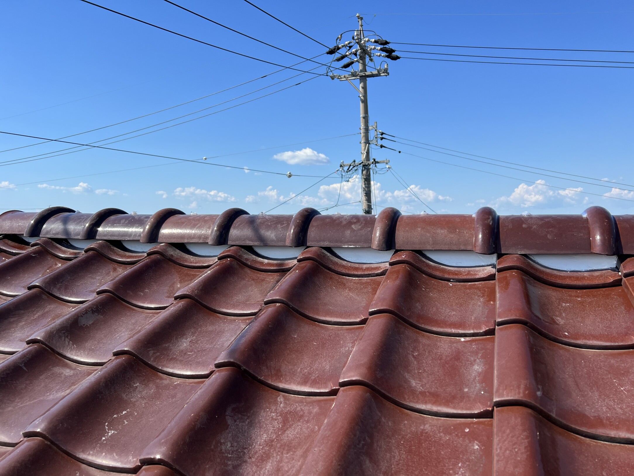 津島市　O様邸　　　瓦屋根漆喰左官工事　一部板金塗装｜愛知・岐阜で屋根工事・修理・リフォームは一宮市のエスジーコンストラクション｜火災保険対応｜工事後毎年１年点検無料