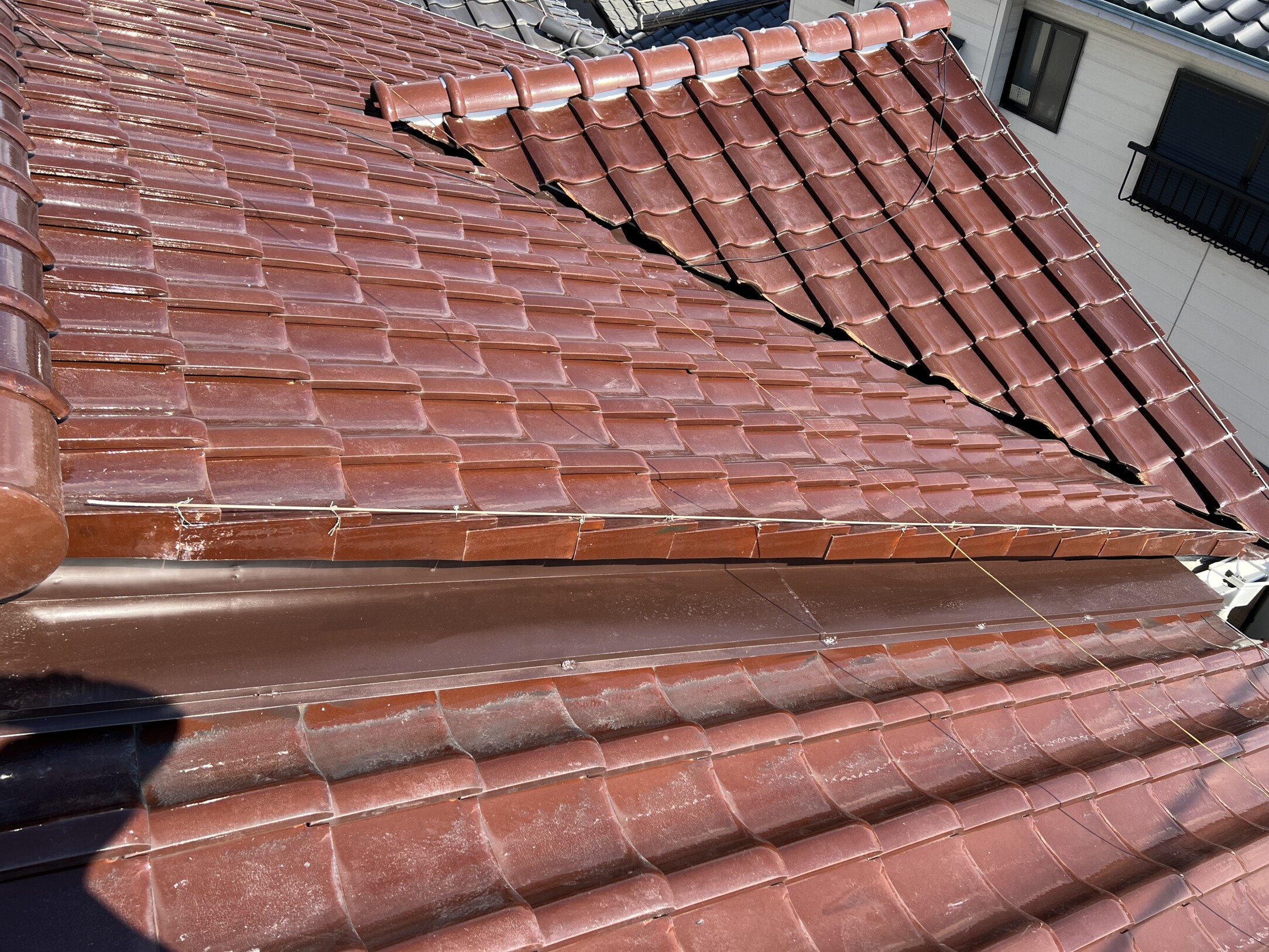 津島市　O様邸　　　瓦屋根漆喰左官工事　一部板金塗装｜愛知・岐阜で屋根工事・修理・リフォームは一宮市のエスジーコンストラクション｜火災保険対応｜工事後毎年１年点検無料