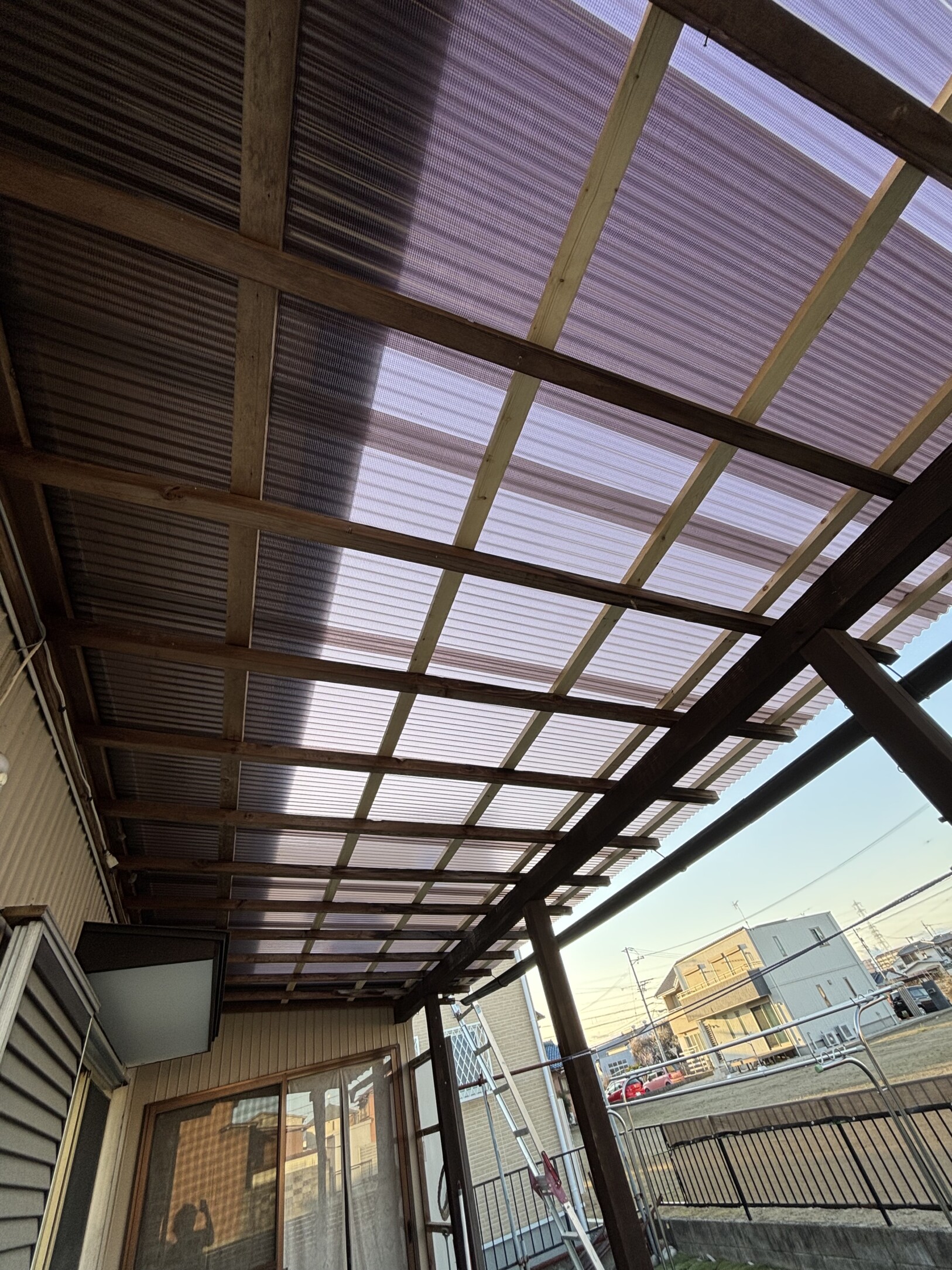 一宮市　O様邸　　　ベランダ波板交換｜愛知・岐阜で屋根工事・修理・リフォームは一宮市のエスジーコンストラクション｜火災保険対応｜工事後毎年１年点検無料