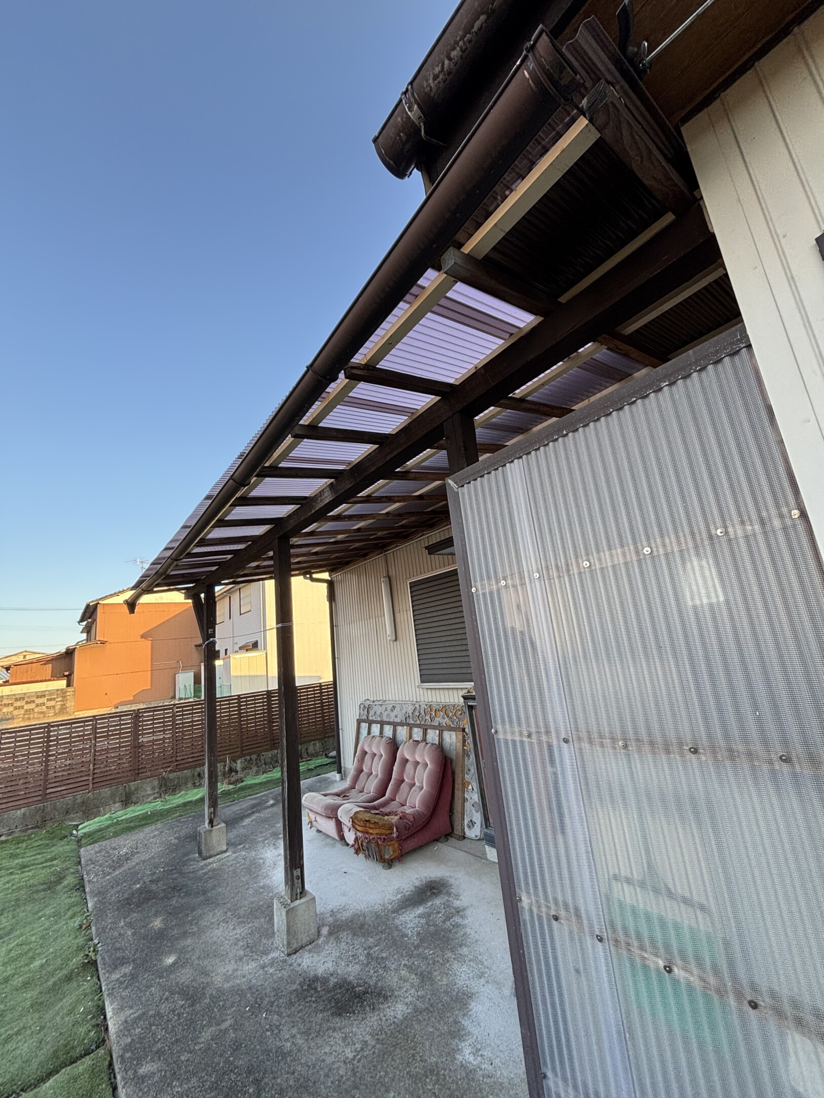 一宮市　O様邸　　　ベランダ波板交換｜愛知・岐阜で屋根工事・修理・リフォームは一宮市のエスジーコンストラクション｜火災保険対応｜工事後毎年１年点検無料