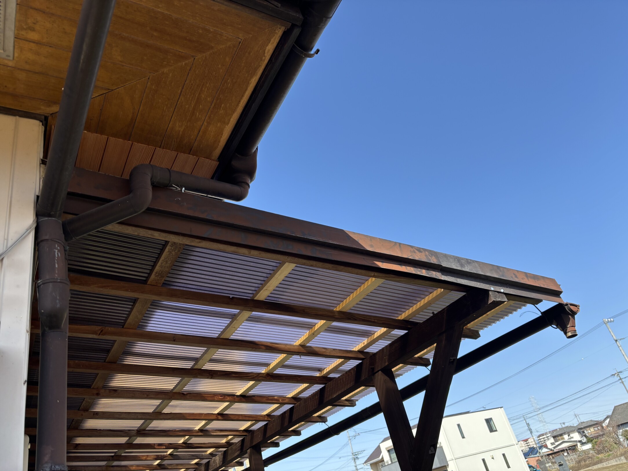 一宮市　O様邸　　　ベランダ波板交換｜愛知・岐阜で屋根工事・修理・リフォームは一宮市のエスジーコンストラクション｜火災保険対応｜工事後毎年１年点検無料